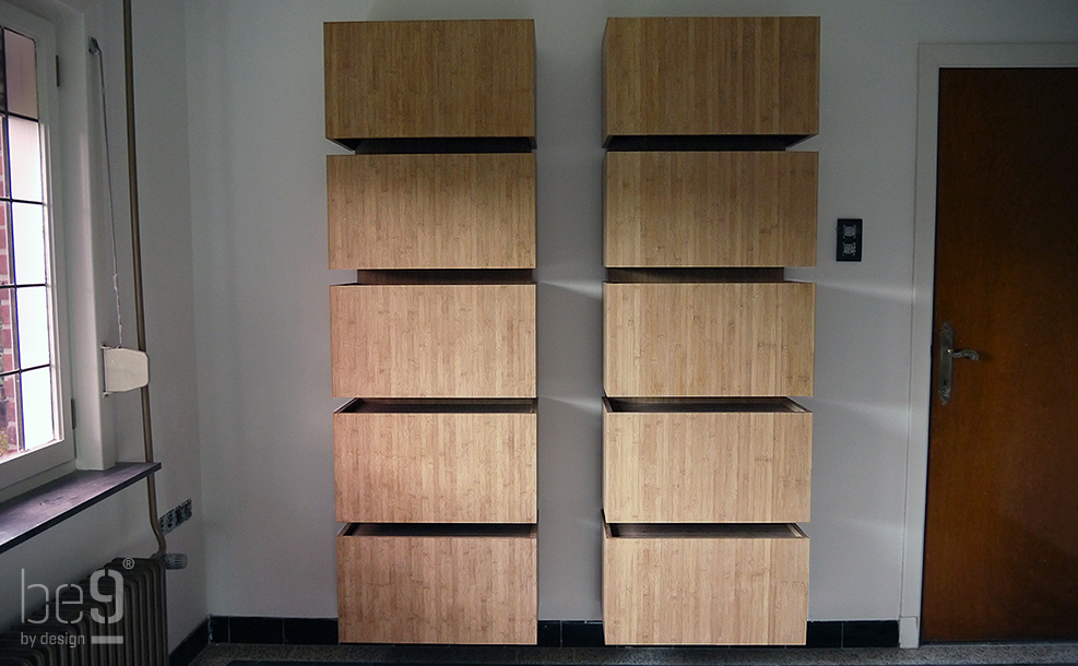 Frontal view of the 2 bookcases