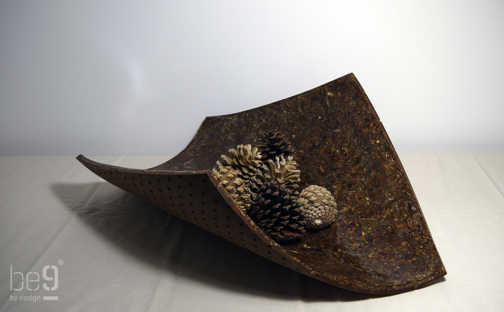 Larch cone chip bowl with pinecones